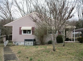 121 Johnson Rd, Oak Ridge, TN 37830