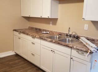 885 W Decatur St, Decatur, IL 62522