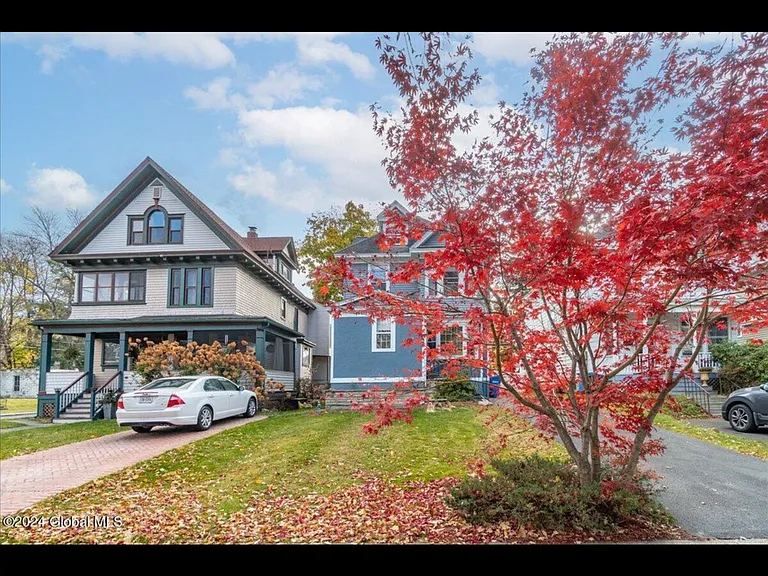 117 N Pine Ave #1 — Photo 10