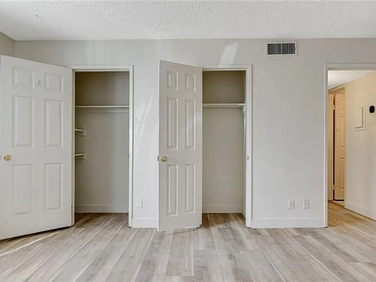 3841 Daisy St #19 — Photo 11