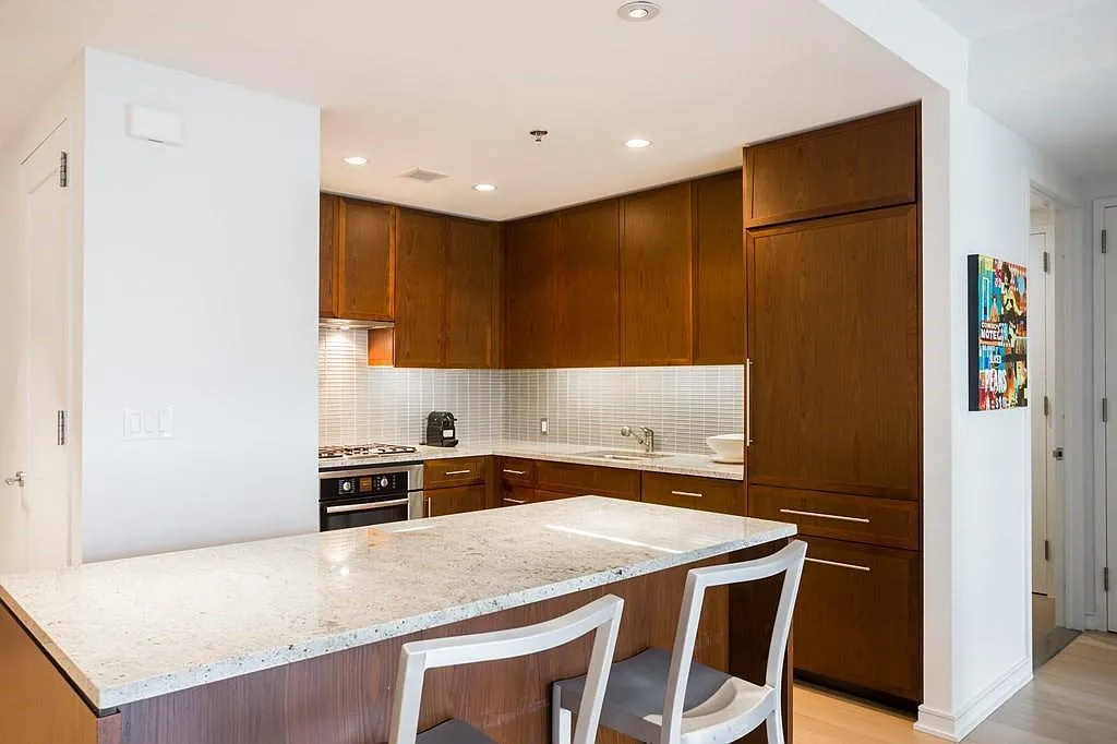 2 bed, 1228 sqft, $6,500 — Photo 3