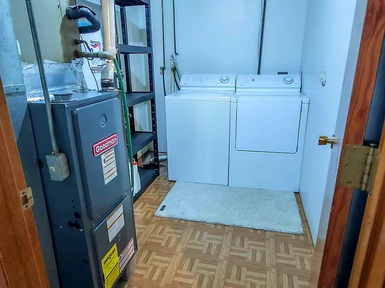 6407 Carpenter Ave — Photo 16