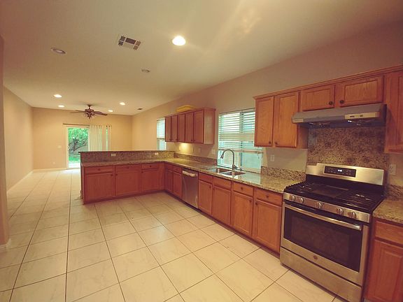 Kitchen and breakfast nook