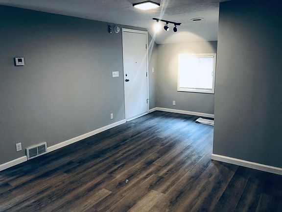 5th image of 2416 W 10th St #C
