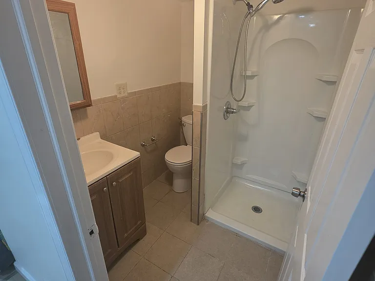 5449 Claridge St — Photo 21