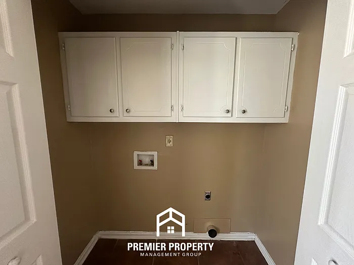 5337 Yale Rd — Photo 8