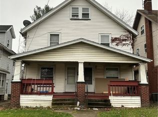 50-52 E Mapledale Ave, Akron, OH 44301