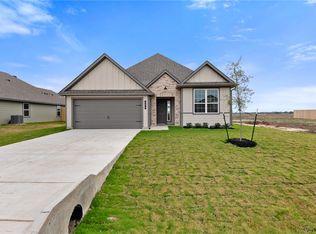 354 Harvest Lake Dr, Snook, TX 77878