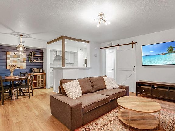 2nd image of 3204 Menchaca Rd #103