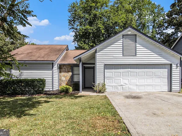 1066 Worcester Pl NW, Lilburn, GA 30047