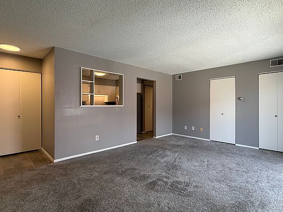 5th image of 611 S R St #5CL