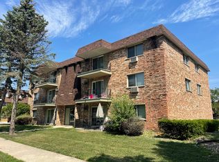 3050 178th St APT 3A, Lansing, IL 60438