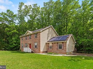 9400 Mathir Dr, La Plata, MD 20646