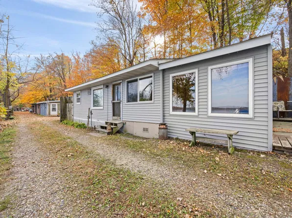17351 Gary Trl #4, Faribault, MN 55021