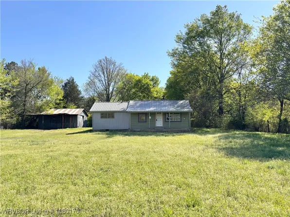 207 W Madison Ave, Midland, AR 72945