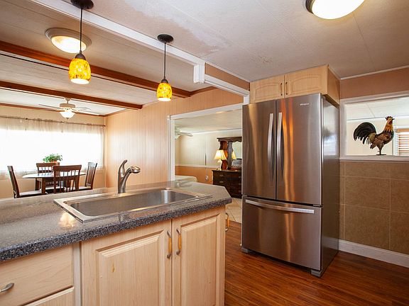4th image of 5644 Regency Blvd #169