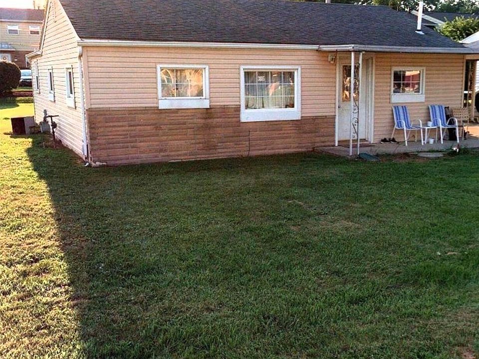 2nd image of 3885 Leemar Dr
