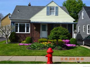 94 Culver Rd, Buffalo, NY 14220