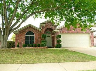 1713 Redwood Dr, Corinth, TX 76210