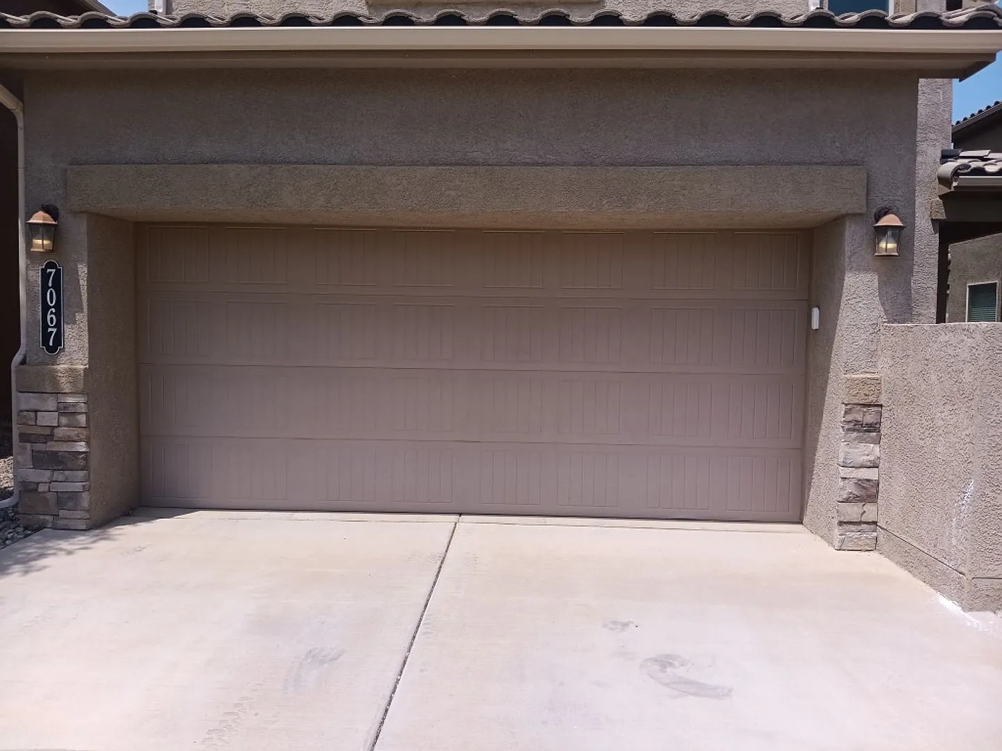 3 Bedroom, 2.5 Bathroom Home! Schedule a Showing! — Photo 2