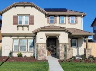 1521 W Woodward Ave, Manteca, CA