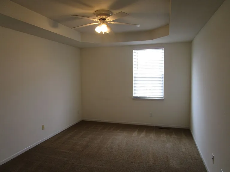 5004-5006 Betty Jean Way — Photo 18
