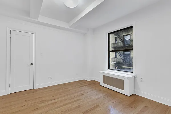 Rented by Cooper & Cooper Real Estate | media 14