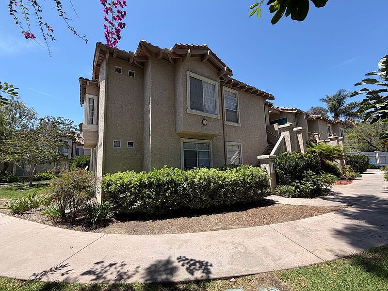 1st image of 3416 Cameo Dr Unit 30