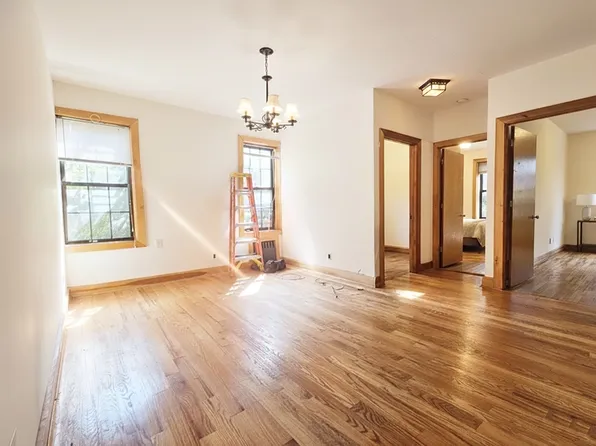 1140 Saint Johns Place image 6 of 10