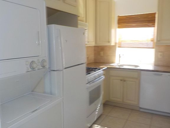 4th image of 7334 255th St Floor 1