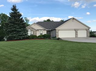 19310 Amstutz Rd, Auburn, IN 46706