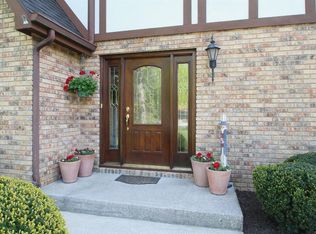 464 Amhurst Rd, Valparaiso, IN 46385