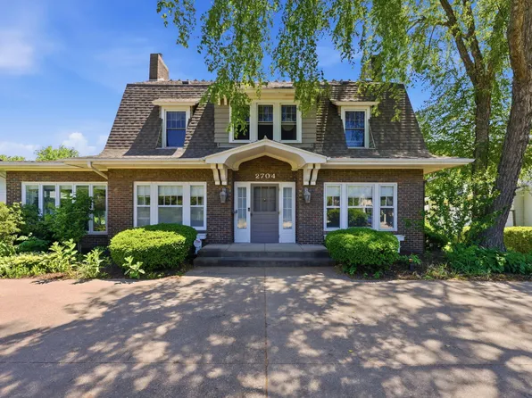 2704 Mulberry Ave, Muscatine, IA 52761