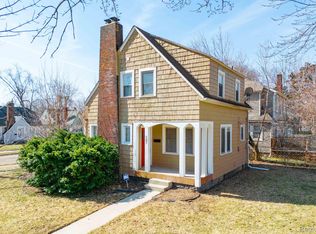597 Lowell St, Pontiac, MI 48340