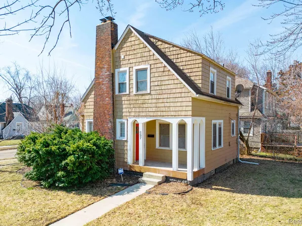 597 Lowell St, Pontiac, MI 48340