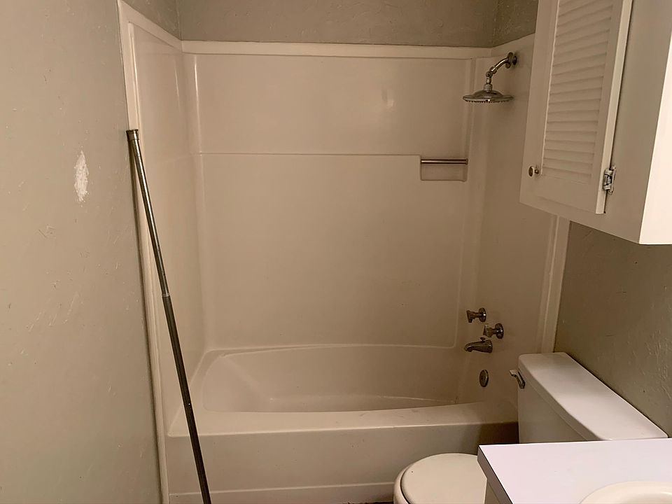 1st image of 105 Strasbourg Dr