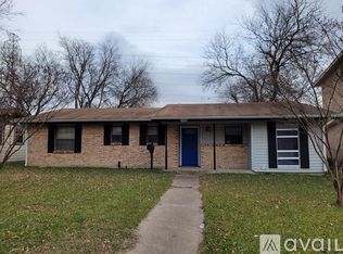 2426 Whit Dr, Mesquite, TX 75150