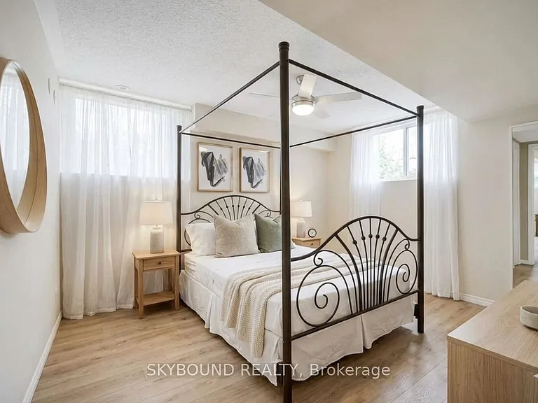 35 Sunrise Dr — Photo 14