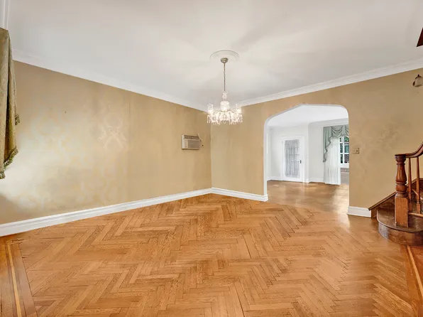 129 97th Street image 6 of 29