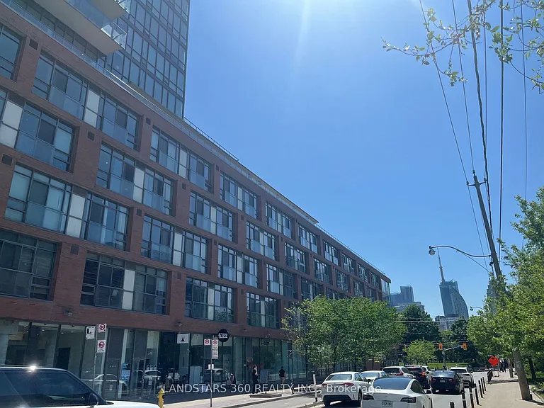 33 Mill St #2201 — Photo 2