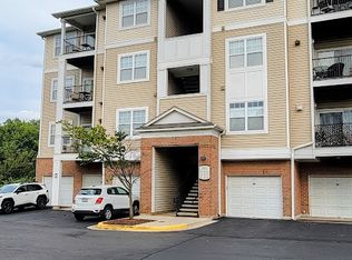 19611 Galway Bay Cir APT 102, Germantown, MD 20874