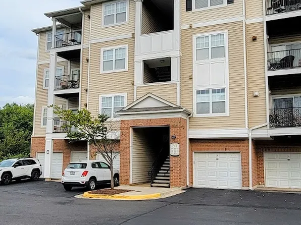 19611 Galway Bay Cir APT 102, Germantown, MD 20874