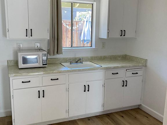 3rd image of 1113 S San Tomas Aquino Rd #2