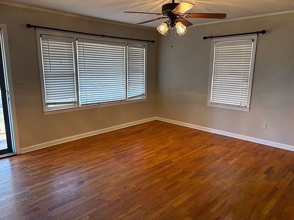 3rd image of 1808 Tyson Ave