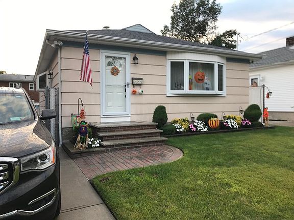 3rd image of 24 Elmwood Ave