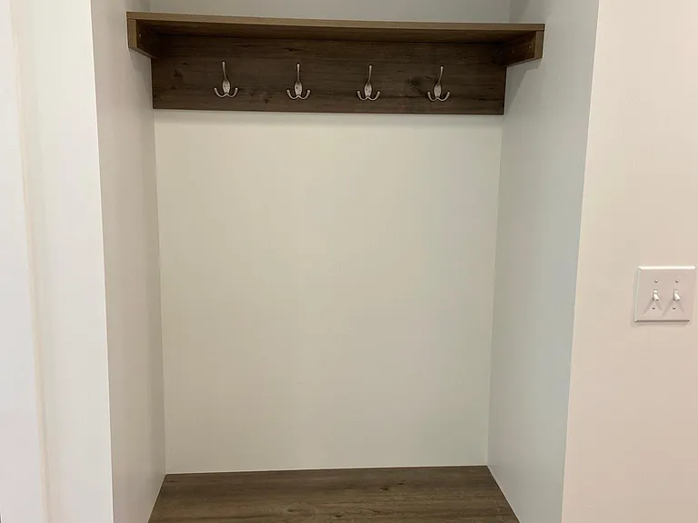 mud room