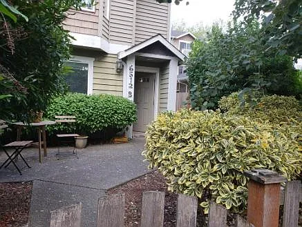 2 bed, 2.5 bath, 1266 sqft, $2,850 — Photo 2