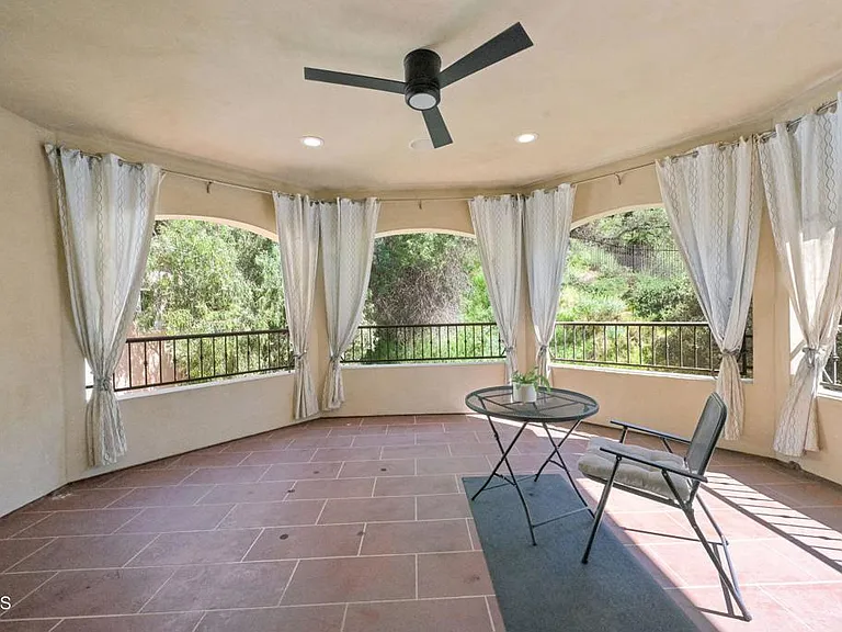 3263 New York Dr — Photo 39