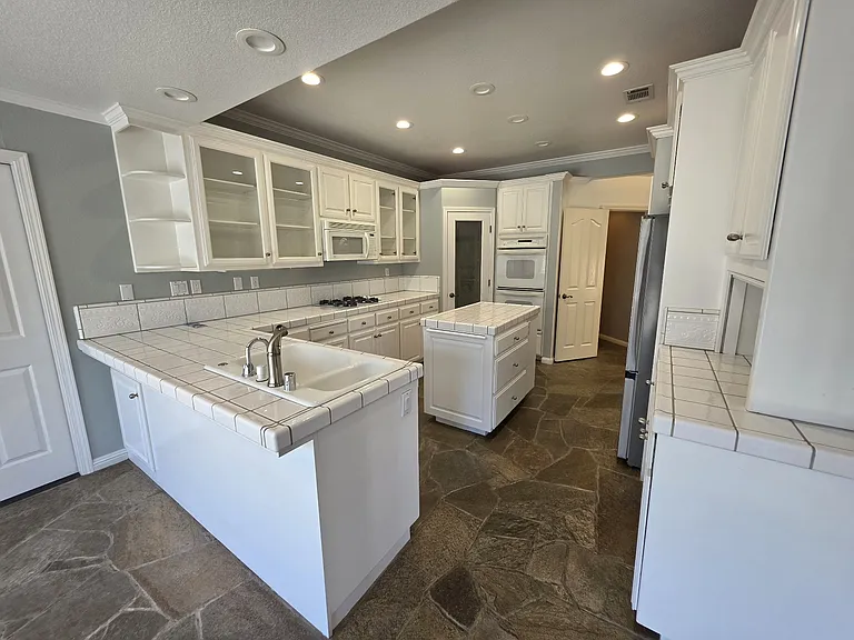 1533 Brookdale Way — Photo 9