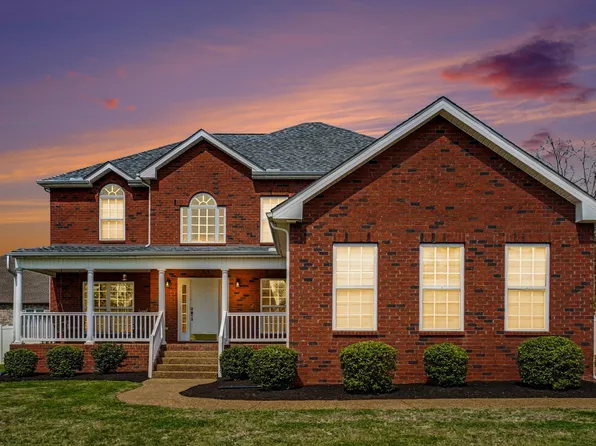 107 Seven Springs Dr, Mount Juliet, TN 37122